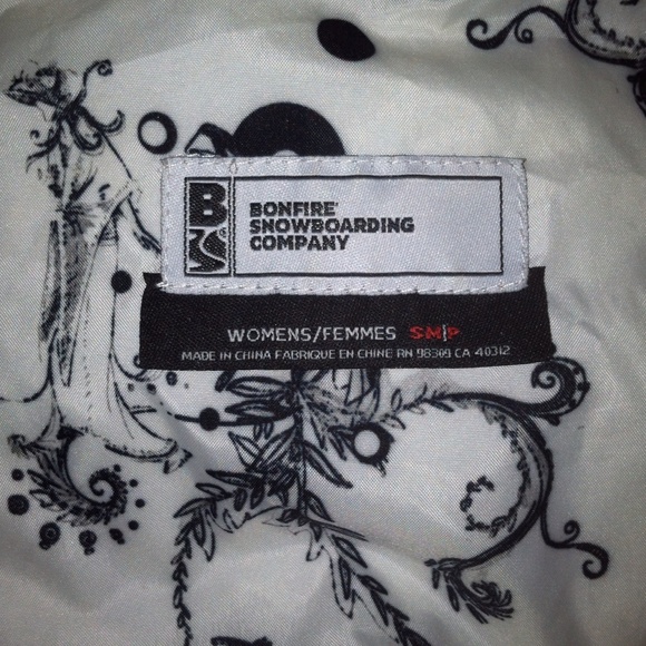 COPY - Bonfire Snowboarding Co. Down Vest. Brown Small! - Picture 3 of 4